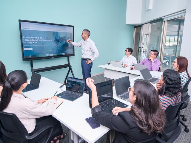 Cursos a medida vs. cursos enlatados